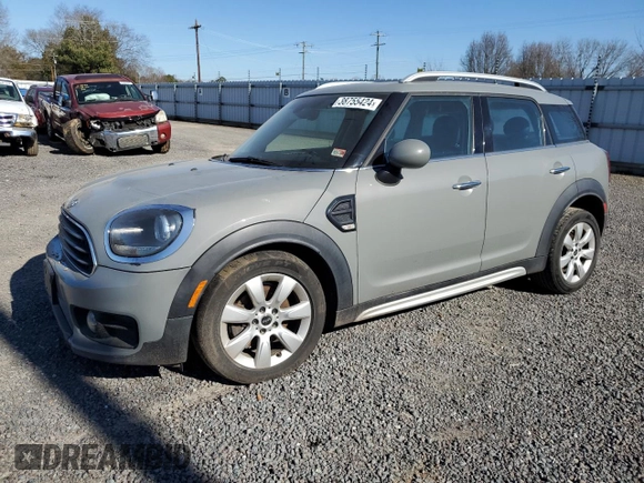 2019 MINI Countryman Cooper with VIN WMZYV5C57K3F57419, listed as a Copart auction lot 38755424 with 84,581 mi miles and Salvage Title. Bid and sale history available at carsss.com. Image 1.