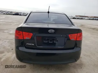 2011 Kia Forte LX with VIN KNAFT4A28B5449535, listed as a Copart auction lot 44702214 with 195,481 mi miles and Clean Title. Bid and sale history available at carsss.com. Image 6.