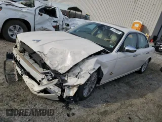 2007 Jaguar XJ with VIN SAJWA71B17SH15873, listed as a Copart auction lot 45739045 with 163,029 mi miles and Salvage Title. Bid and sale history available at carsss.com. Image 1.