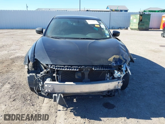 2016 Nissan Maxima SR with VIN 1N4AA6AP2GC429977, listed as a IAAI auction lot 38529802 with 194,511 mi miles and . Bid and sale history available at DreamBid. Image 10.