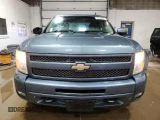 2009 Chevrolet Silverado 1500 LT with VIN 3GCEK23399G259659, listed as a Copart auction lot 52242235 with 176,907 mi miles and Clean Title. Bid and sale history available at DreamBid. Image 5.