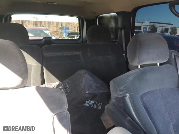 2001 Chevrolet Tahoe LT with VIN 1GNEC13T31R210234, listed as a Copart auction lot 49911815 with 0 mi miles and Salvage Title. Bid and sale history available at carsss.com. Image 10.