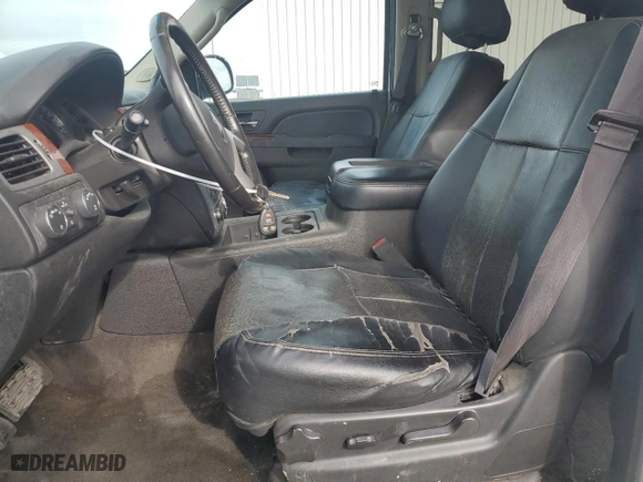 2013 GMC Yukon SLE with VIN 1GKS2AE00DR361252, listed as a Copart auction lot 46278495 with 0 mi miles and Salvage Title. Bid and sale history available at carsss.com. Image 7.