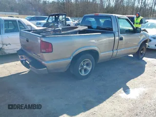 1999 Chevrolet S-10 LS with VIN 1GCCS1442XK130788, listed as a IAAI auction lot 41356829 with 290,817 mi miles. Bid and sale history available at carsss.com. Image 4.