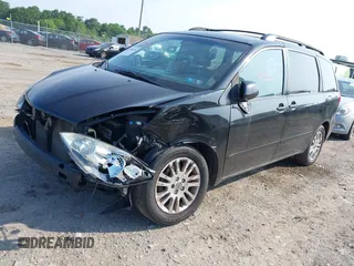 2010 Toyota Sienna XLE z VIN 5TDYK4CC4AS310757, wystawiony jako IAAI lot #42496526 z przebiegiem 238 468 mil mil oraz . Historia ofert i sprzedaży dostępna na DreamBid. Obrazek 17.