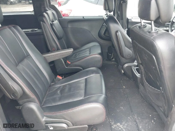 2018 Dodge Grand Caravan GT with VIN 2C4RDGEG5JR282136, listed as a IAAI auction lot 39792112 with 171,494 mi miles. Bid and sale history available at carsss.com. Image 8.