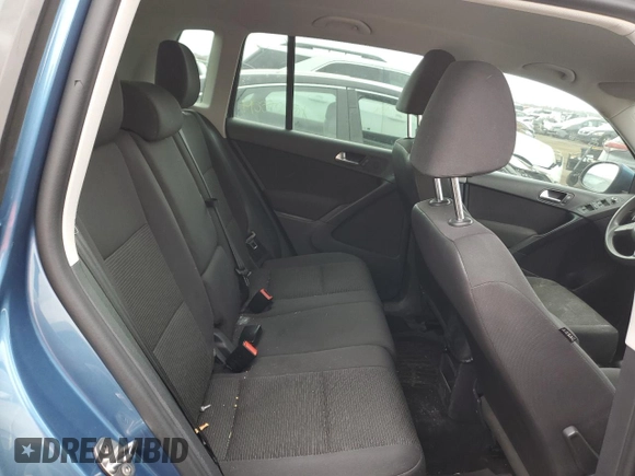2017 Volkswagen Tiguan S z VIN WVGBV7AXXHK045196, wystawiony jako Copart lot #49369505 z przebiegiem 114 367 mil mil oraz Szkoda całkowita • Salvage title. Historia ofert i sprzedaży dostępna na DreamBid. Obrazek 11.