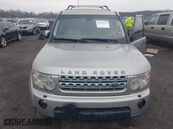 2013 Land Rover LR4 HSE z VIN SALAG2D42DA673308, wystawiony jako IAAI lot #41673319 z przebiegiem 191 984 mil mil oraz . Historia ofert i sprzedaży dostępna na DreamBid. Obrazek 12.