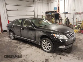2009 Lexus LS 460 with VIN JTHCL46F895004383, listed as a IAAI auction lot 41628874 with 104,058 mi miles and . Bid and sale history available at DreamBid. Image 1.