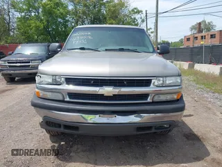 2003 Chevrolet Tahoe LS with VIN 1GNEC13V53J196825, listed as a IAAI auction lot 42382716 with 177,277 mi miles and . Bid and sale history available at DreamBid. Image 12.