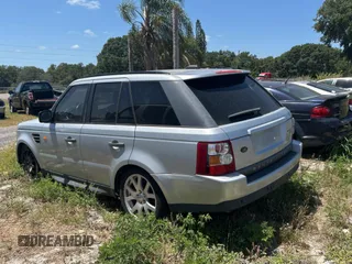 2008 Land Rover Range Rover Sport HSE with VIN SALSK25428A171759, listed as a Copart auction lot 55530215 with 169,102 mi miles and Clean Title. Bid and sale history available at carsss.com. Image 3.
