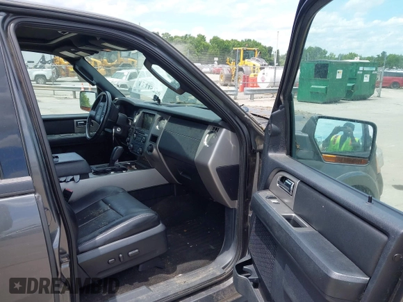 2015 Ford Expedition XLT with VIN 1FMJU1JT7FEF36099, listed as a IAAI auction lot 42445770 with 222,056 mi miles and . Bid and sale history available at DreamBid. Image 5.