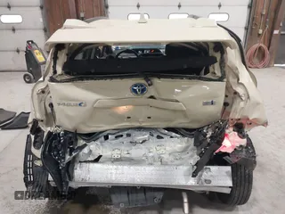 2018 Toyota Prius One with VIN JTDKDTB33J1618298, listed as a IAAI auction lot 42142736 with 101,981 mi miles and . Bid and sale history available at DreamBid. Image 17.