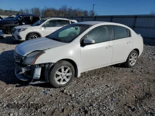 2011 Nissan Sentra SR with VIN 3N1AB6AP3BL650110, listed as a Copart auction lot 44774945 with 121,712 mi miles and Salvage title. Bid and sale history available at DreamBid. Image 1.