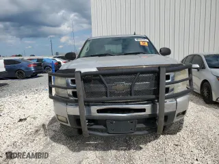 2010 Chevrolet Silverado 1500 LT with VIN 3GCRKSE31AG258718, listed as a Copart auction lot 71970444 with 220,374 mi miles and Clean Title. Bid and sale history available at carsss.com. Image 5.