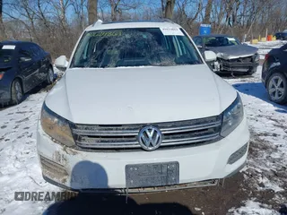 2017 Volkswagen Tiguan Wolfsburg Edition с VIN WVGRV7AX1HK005782, выставлен на аукционе IAAI как лот 41624861 с пробегом 114 660 миль миль и . История ставок и продаж доступна на DreamBid. Изображение 12.