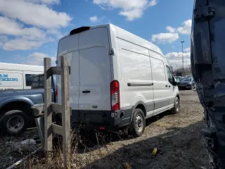 2020 Ford Transit Cargo with VIN 1FTBR1X81LKB01847, listed as a Copart auction lot 44229315 with Not Provided miles and Salvage Title. Bid and sale history available at DreamBid. Image 3.
