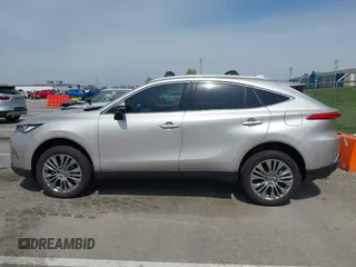 2023 Toyota Venza LE with VIN JTEAAAAH6PJ142686, listed as a IAAI auction lot 41928164 with 26,800 mi miles and . Bid and sale history available at carsss.com. Image 14.