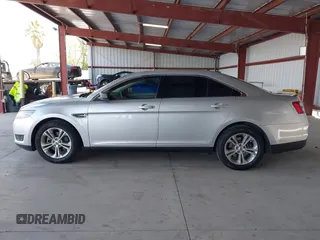2018 Ford Taurus SE с VIN 1FAHP2D86JG136741, выставлен на аукционе IAAI как лот 42044423 с пробегом 140 773 миль миль и . История ставок и продаж доступна на DreamBid. Изображение 14.