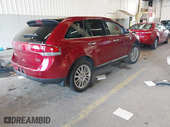 2013 Lincoln MKX with VIN 2LMDJ6JK2DBL05828, listed as a IAAI auction lot 41871126 with 97,094 mi miles. Bid and sale history available at carsss.com. Image 4.