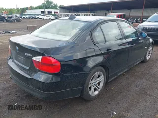 2008 BMW 3 Series 328i with VIN WBAVA37538NL49008, listed as a IAAI auction lot 42446294 with 160,645 mi miles and . Bid and sale history available at DreamBid. Image 4.