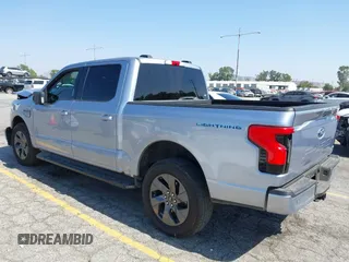 2022 Ford F-150 Lightning Pro с VIN 1FT6W1EV0NWG05515, выставлен на аукционе IAAI как лот 42343136 с пробегом 49 544 миль миль и . История ставок и продаж доступна на DreamBid. Изображение 3.