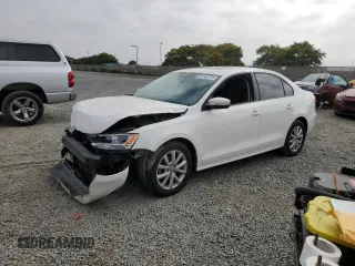 2012 Volkswagen Jetta SE with VIN 3VWDP7AJ9CM364672, listed as a Copart auction lot 61309775 with 124,965 mi miles and Salvage title. Bid and sale history available at DreamBid. Image 1.