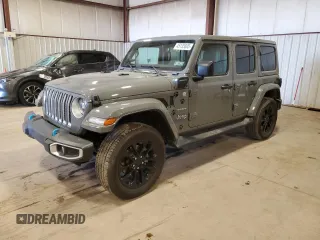 2023 Jeep Wrangler Sahara z VIN 1C4JJXP65PW651278, wystawiony jako Copart lot #45135805 z przebiegiem 20 022 mil mil oraz Szkoda całkowita • Salvage title. Historia ofert i sprzedaży dostępna na DreamBid. Obrazek 1.