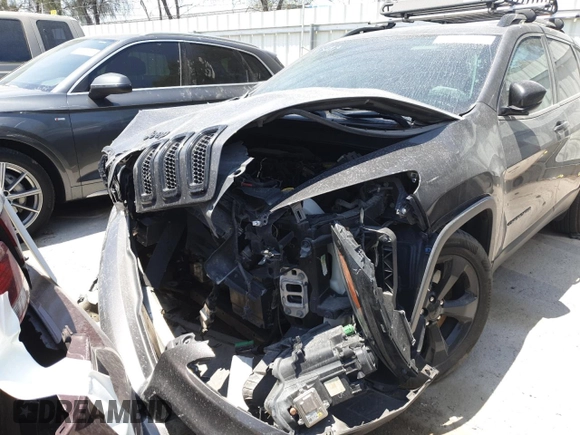 2018 Jeep Cherokee Latitude with VIN 1C4PJLCB9JD595676, listed as a Copart auction lot 54089255 with 103,033 mi miles and Salvage title. Bid and sale history available at DreamBid. Image 5.