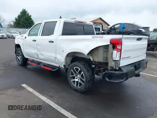 2019 Chevrolet Silverado 1500 LT Trail Boss with VIN 1GCPYFED2KZ261473, listed as a IAAI auction lot 41824661 with 88,206 mi miles and . Bid and sale history available at DreamBid. Image 3.