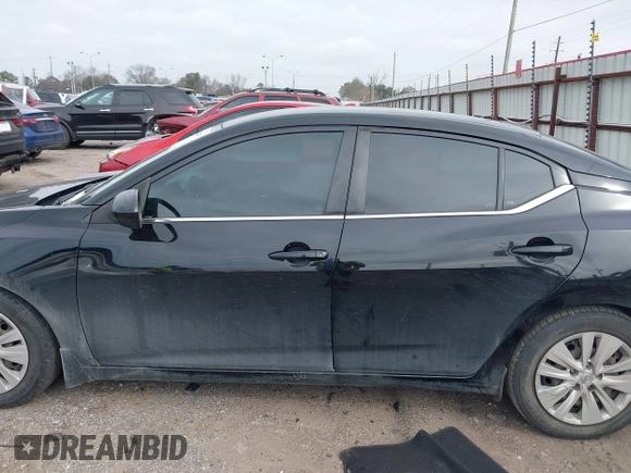 2020 Nissan Sentra S with VIN 3N1AB8BV0LY261731, listed as a IAAI auction lot 41685598 with 110,452 mi miles. Bid and sale history available at carsss.com. Image 14.