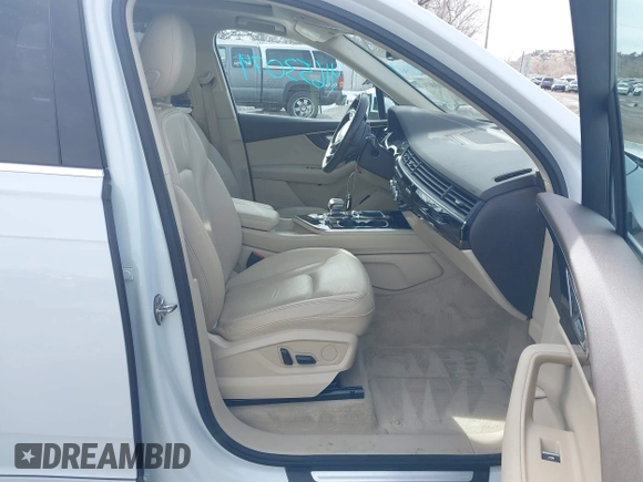2017 Audi Q7 Premium Plus with VIN WA1LAAF70HD042719, listed as a IAAI auction lot 41653074 with 52,287 mi miles. Bid and sale history available at carsss.com. Image 5.