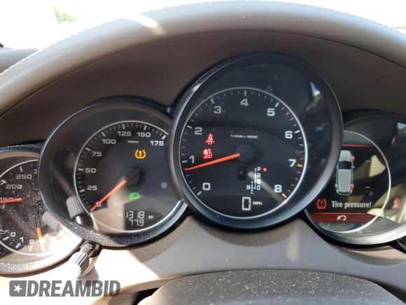 2011 Porsche Cayenne с VIN WP1AA2A25BLA10410, выставлен на аукционе Copart как лот 67706594 с пробегом 41 318 миль миль и Списание • Salvage title. История ставок и продаж доступна на DreamBid. Изображение 9.