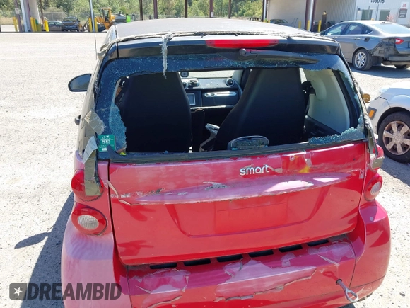 2012 Smart fortwo Pure z VIN WMEEJ3BA6CK527612, wystawiony jako IAAI lot #42750164 z przebiegiem Nie podano mil oraz . Historia ofert i sprzedaży dostępna na DreamBid. Obrazek 6.