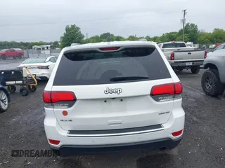 2021 Jeep Grand Cherokee Limited with VIN 1C4RJFBG5MC665126, listed as a IAAI auction lot 42277069 with 114,232 mi miles and . Bid and sale history available at DreamBid. Image 17.