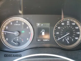 2017 Hyundai Tucson SE with VIN KM8J33A49HU485334, listed as a Copart auction lot 51931025 with 103,907 mi miles and Salvage Title. Bid and sale history available at DreamBid. Image 9.