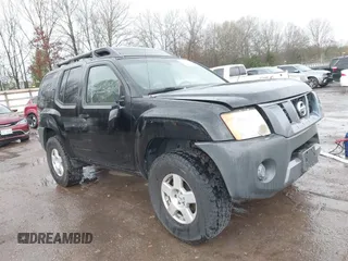 2007 Nissan Xterra S z VIN 5N1AN08U47C526908, wystawiony jako IAAI lot #41891360 z przebiegiem 153 416 mil mil oraz . Historia ofert i sprzedaży dostępna na DreamBid. Obrazek 1.