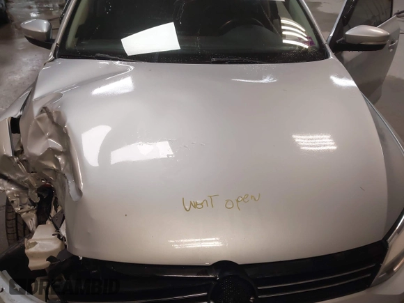 2014 Volkswagen Jetta TDI w/Premium with VIN 3VW3L7AJ6EM379401, listed as a IAAI auction lot 42086326 with 89,870 mi miles and . Bid and sale history available at DreamBid. Image 10.