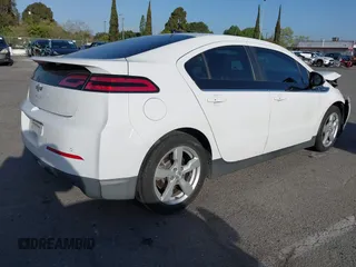 2013 Chevrolet Volt with VIN 1G1RH6E43DU101216, listed as a IAAI auction lot 41911200 with 196,960 mi miles and . Bid and sale history available at carsss.com. Image 4.