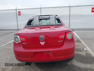 2008 Volkswagen Eos Turbo с VIN WVWBA71F88V050967, выставлен на аукционе IAAI как лот 41720844 с пробегом 137 819 миль миль и . История ставок и продаж доступна на DreamBid. Изображение 17.