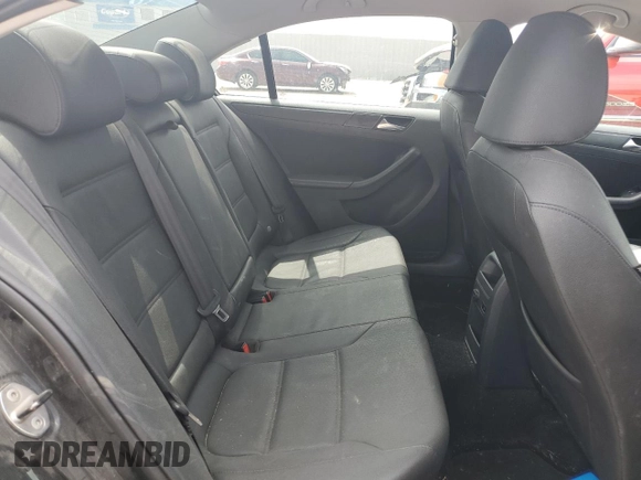 2011 Volkswagen Jetta SE with VIN 3VWDX7AJ3BM021189, listed as a Copart auction lot 61505625 with 132,672 mi miles and Salvage title. Bid and sale history available at DreamBid. Image 10.