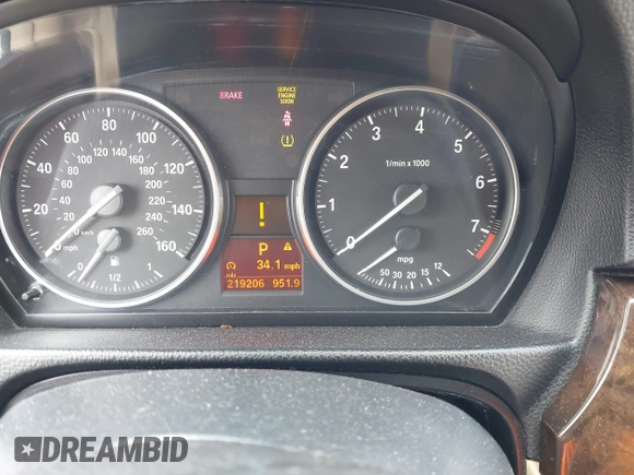 2011 BMW 3 Series 328i with VIN WBAPH5C59BA442474, listed as a IAAI auction lot 41676997 with 219,206 mi miles and . Bid and sale history available at carsss.com. Image 7.