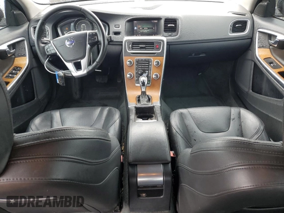 2018 Volvo S60 Inscription Platinum with VIN LYV402HM0JB173655, listed as a Copart auction lot 56365335 with 128,868 mi miles and Salvage title. Bid and sale history available at DreamBid. Image 8.