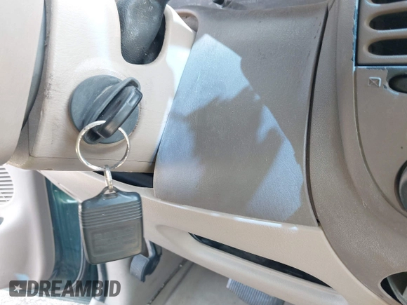 1999 Ford F-150 XL с VIN 2FTRX18LXXCA38121, выставлен на аукционе IAAI как лот 42758364 с пробегом 131 085 миль миль и . История ставок и продаж доступна на DreamBid. Изображение 11.