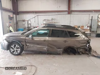 2022 Subaru Outback Limited with VIN 4S4BTAMC4N3209740, listed as a IAAI auction lot 41735657 with 32,903 mi miles and . Bid and sale history available at DreamBid. Image 14.