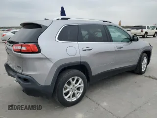 2018 Jeep Cherokee Latitude Plus with VIN 1C4PJLLB7JD605475, listed as a Copart auction lot 81552074 with 43,026 mi miles and Salvage title. Bid and sale history available at DreamBid. Image 3.