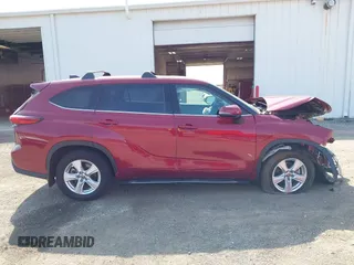 2022 Toyota Highlander LE with VIN 5TDBZRBH7NS569311, listed as a IAAI auction lot 42117066 with 18,579 mi miles and . Bid and sale history available at DreamBid. Image 13.