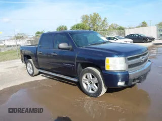 2008 Chevrolet Silverado 1500 1LT with VIN 3GCEC13048G242263, listed as a IAAI auction lot 41720753 with 125,619 mi miles and . Bid and sale history available at DreamBid. Image 1.