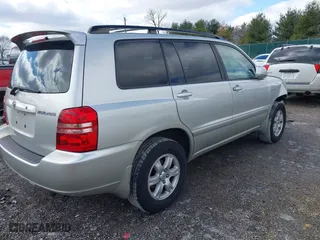2003 Toyota Highlander with VIN JTEHF21A230115414, listed as a IAAI auction lot 41731716 with 105,941 mi miles. Bid and sale history available at carsss.com. Image 4.