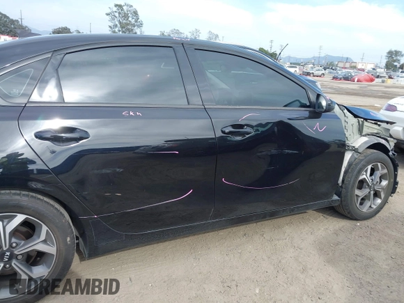 2019 Kia Forte LXS with VIN 3KPF24AD0KE109792, listed as a IAAI auction lot 42242300 with 57,680 mi miles and . Bid and sale history available at DreamBid. Image 6.